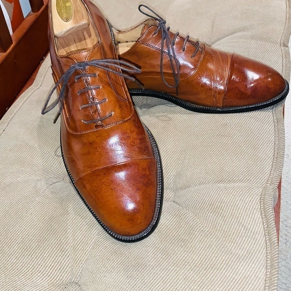 Johnston Murphy Cellini Cap Toe Oxford. - Picture 3 of 16